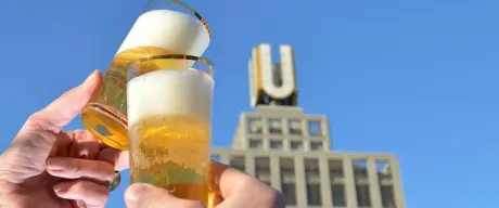 Biergläser vor dem Dortmund U