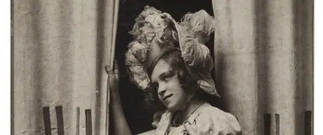 Porträt eines jungen Mädchens, Atelier Lackner Wien, Kabinettfotografie, um 1900