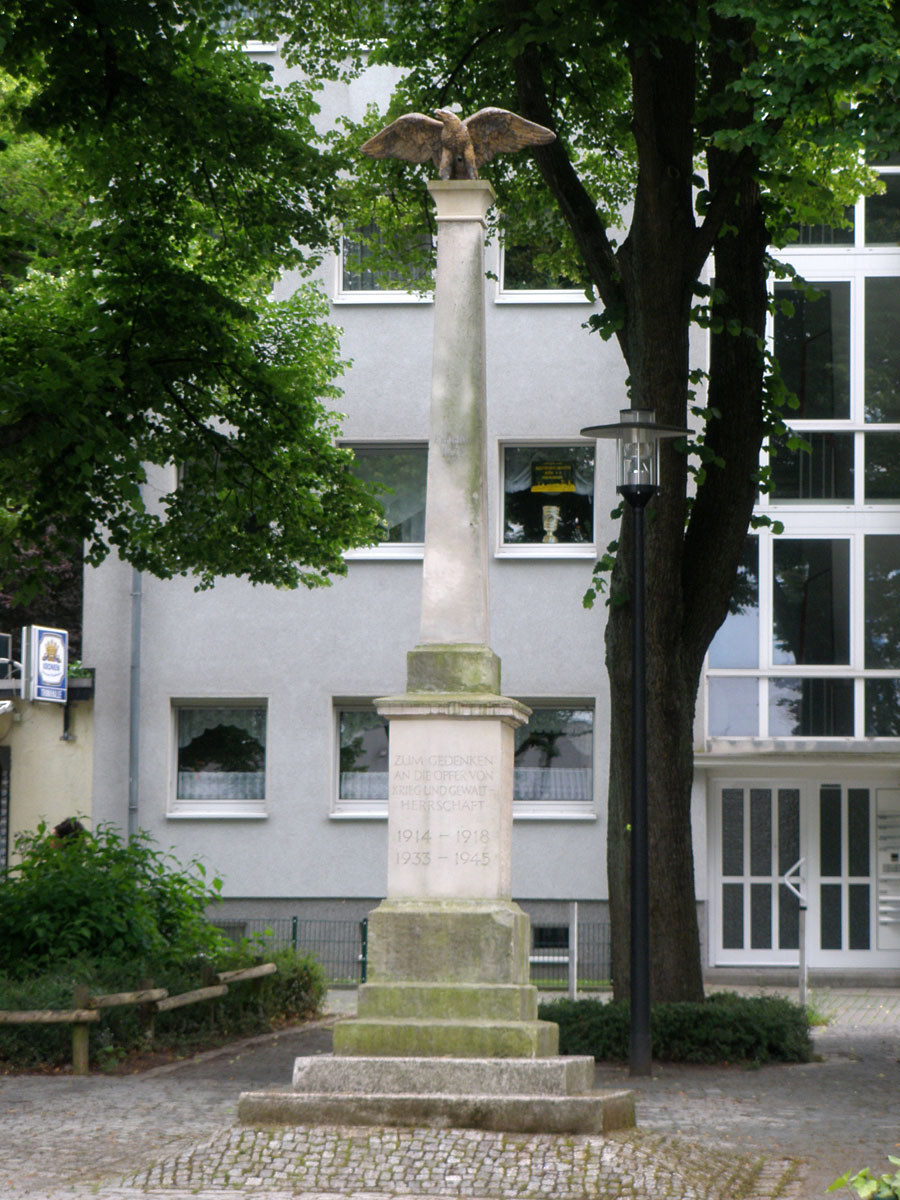 Kriegerdenkmal in Körne, Gefallene 1870-1871, 1914-1918 und 1939-1945