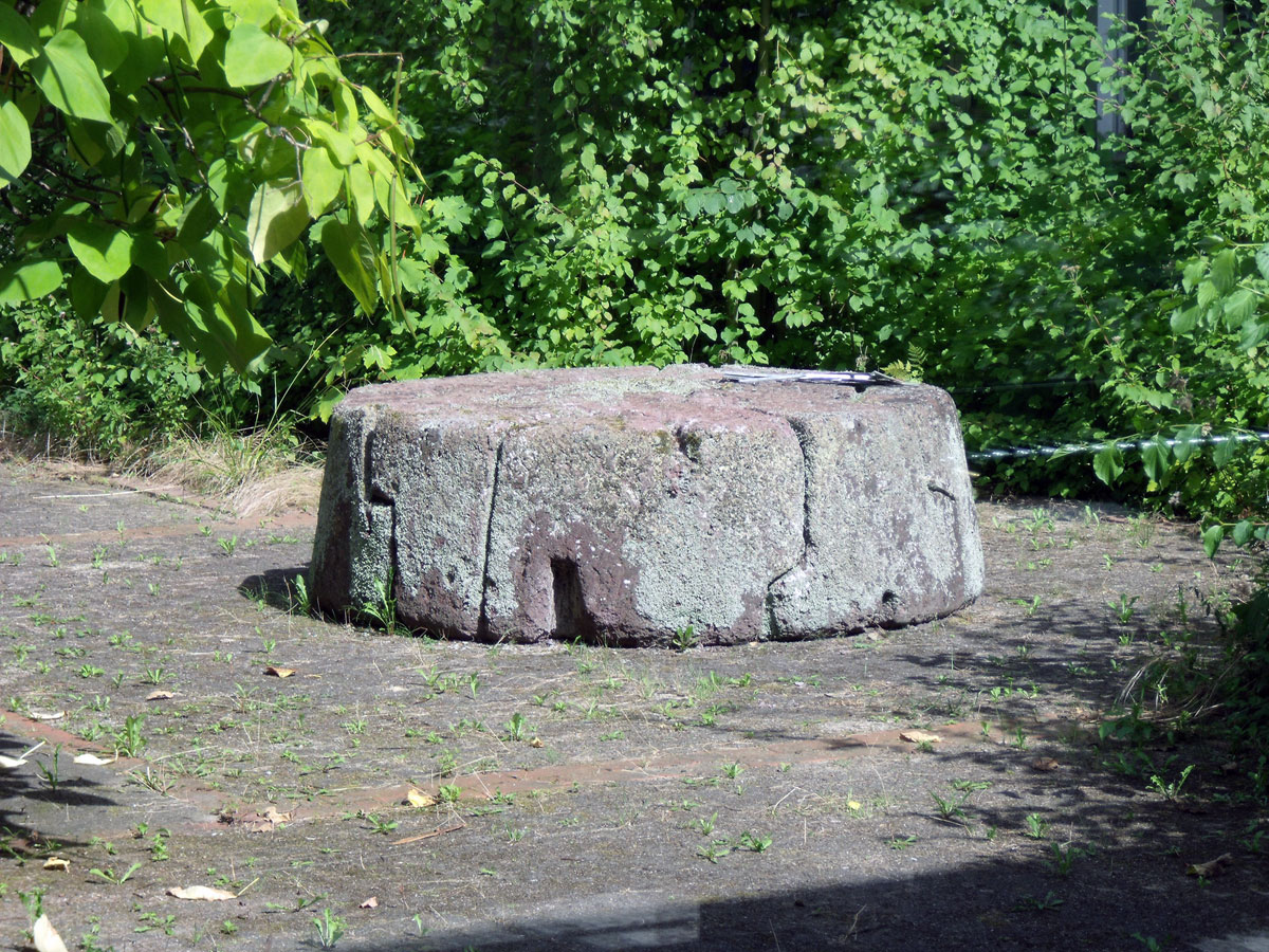 o. T. (Steinskulptur)