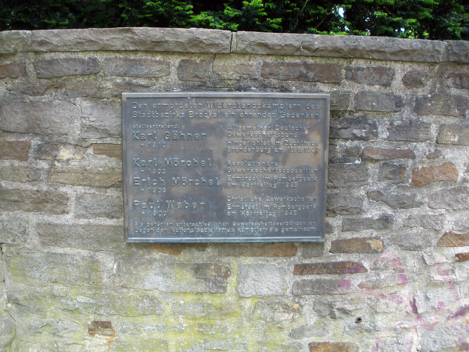 Gedenktafel für die Widerstandskämpfer Gähner, Mörchel und Weber