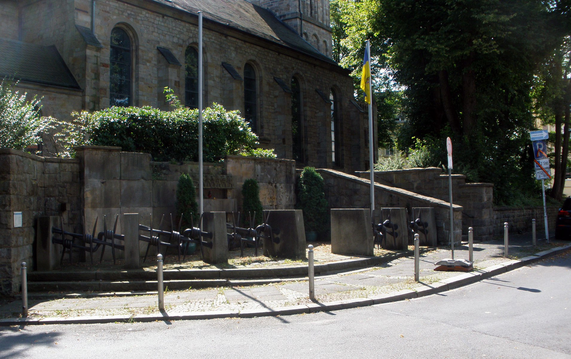 Mahnmal an der Bartholomäuskirche