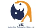 VdZ-Logo: drei bunte Formen, die an Giraffe, Nashorn und Seehund erinnern, darunter die Schrift: 