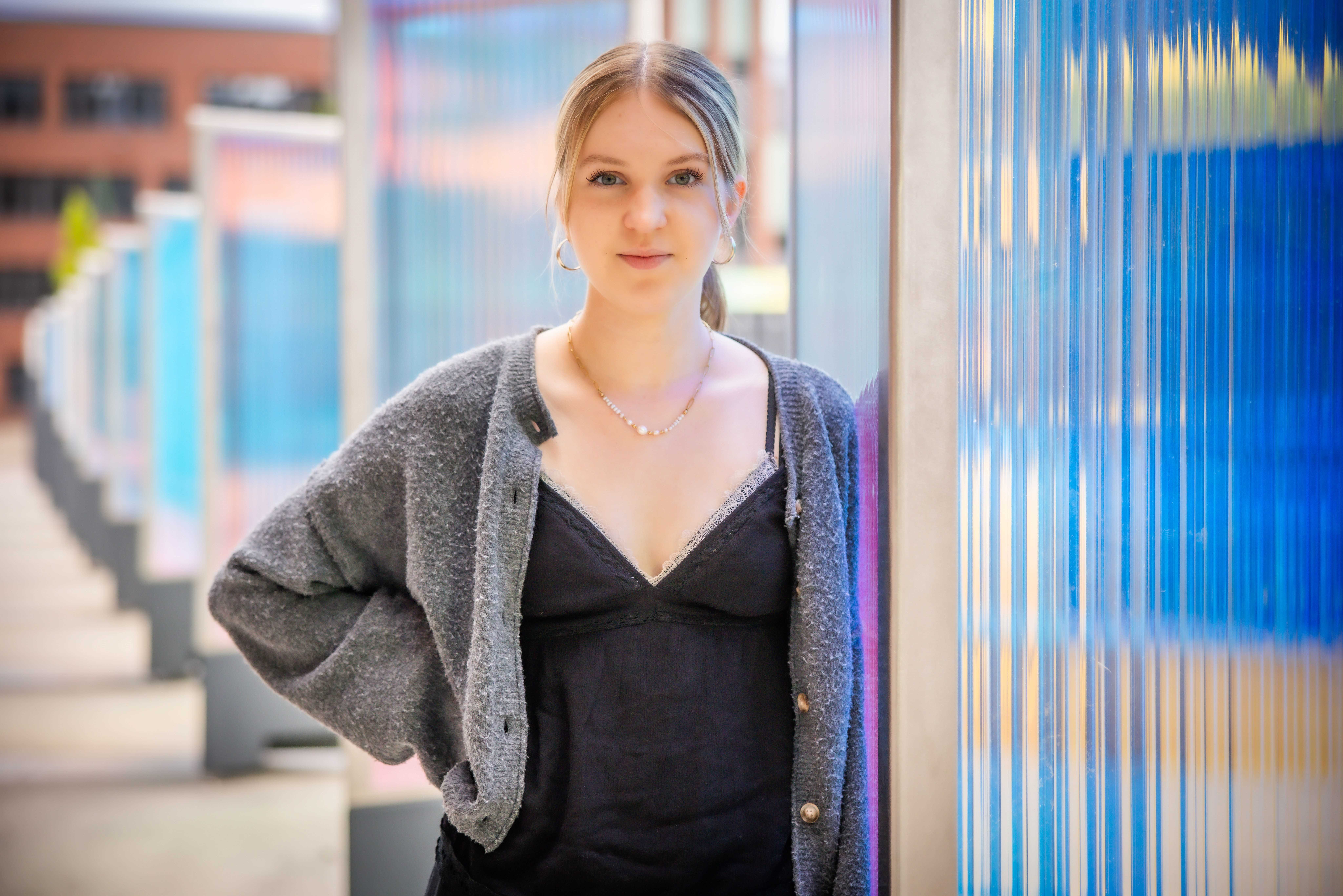 Porträtfoto einer jungen Frau