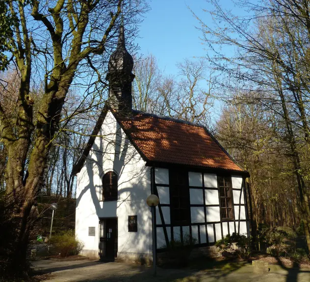 In der Fachwerkkapelle im Revierpark Wischlingen finden auch regelmäßig Konzerte der Musikschule Dortmund statt.