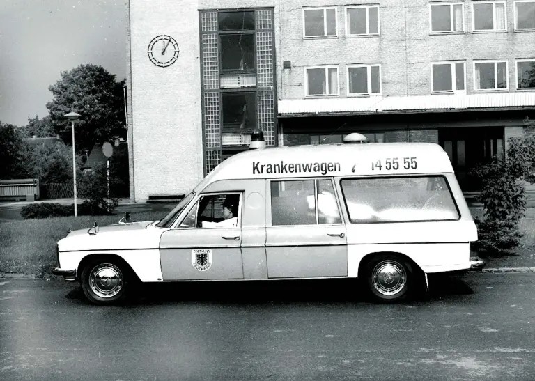 Krankenwagen in den 60er jahren in Dortmund