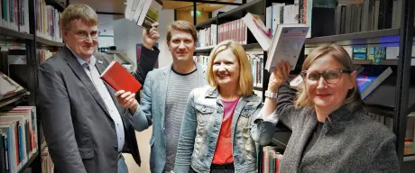 Das Teamt des Bücherstreits: Dr. Johannes Borbach-Jaene, Dr. Tobias Lachmann, Dr. Julia Sattler, Dr. Iuditha Balint (v.l.)